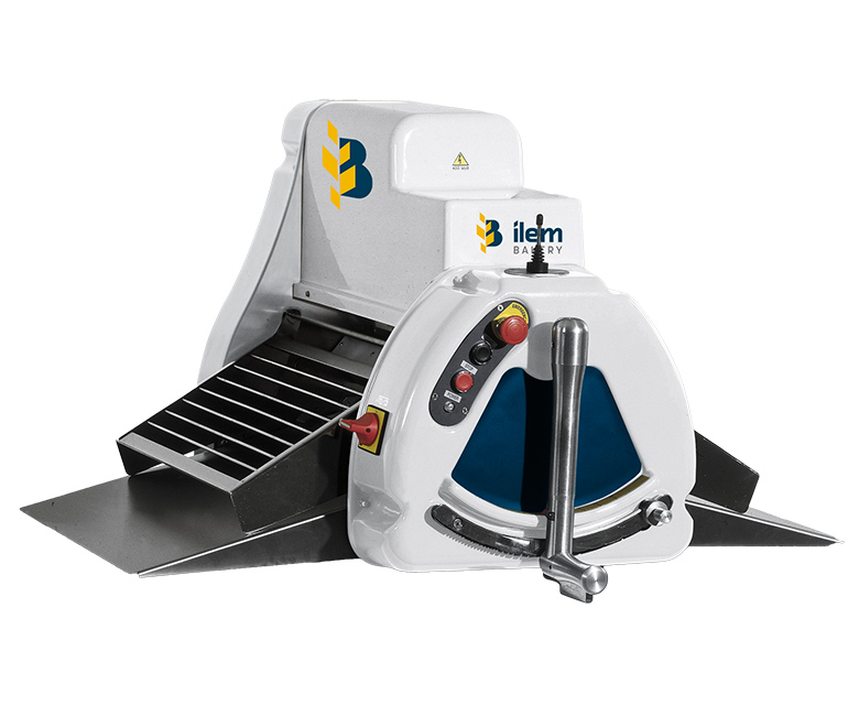 Sfogliatrice professionale regolabile per qualsiasi tipologia di pasta